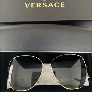 NWT Authentic VERSACE Sunglasses